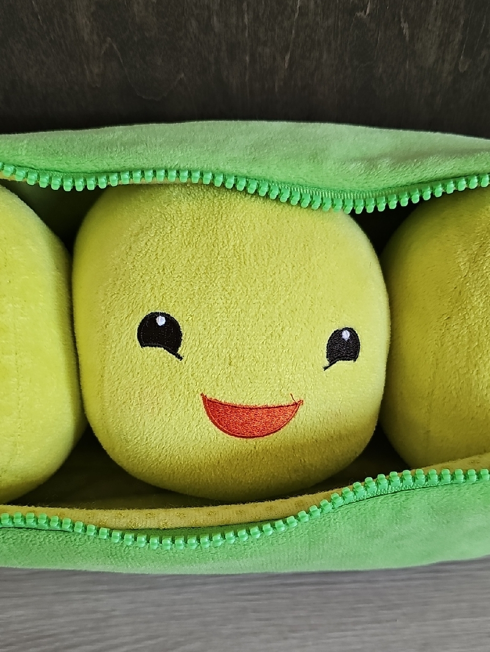 Disney Toy Story 3, Peas In A Pod Plush - Picture 3 of 11